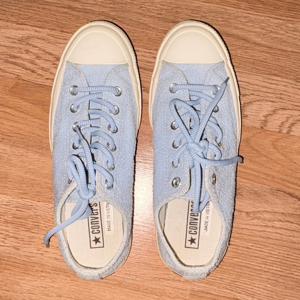 Converse Sneakers - Picture 2 of 7